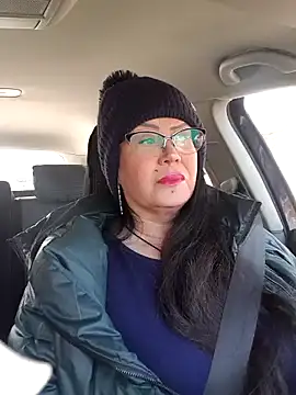 x  KHALEESI  x online show from 14, 1, 2025