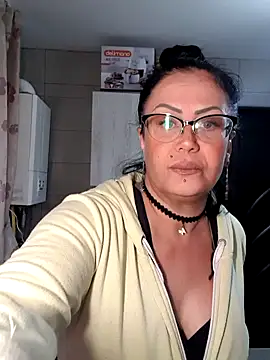 x  KHALEESI  x online show from 7, 10, 2025