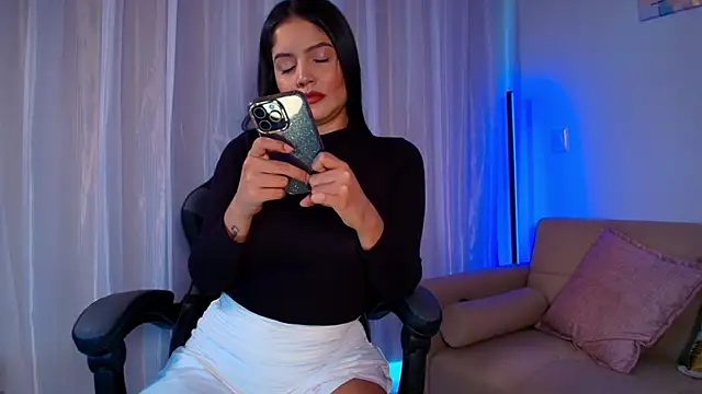 NinaMichelle online show from 18, 12, 2024