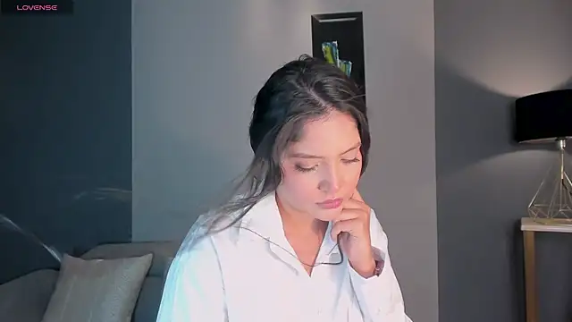 NinaMichelle online show from 23, 4, 2026