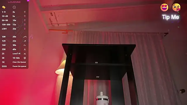 hot booty  online show from 4, 3, 2025