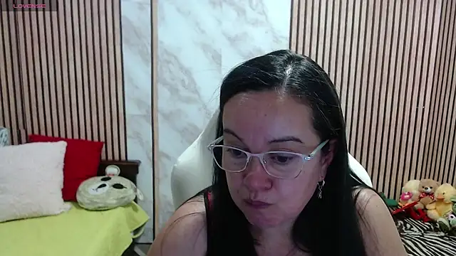Sonialorens  online show from 24, 7, 2026