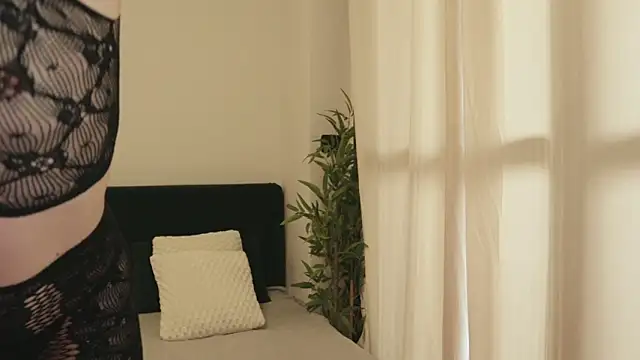 Snapshot of Luna_Riva chatting on 23, 9, 2025 Luna Riva online show from 23, 9, 2025