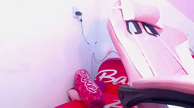 Snapshot of ashley_19xx chatting on 21, 12, 2024 ashley 19xx online show from 21, 12, 2024