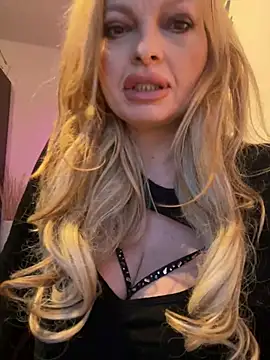 Lisavontease online show from 11, 1, 2026