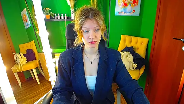 MaryHiggins online show from 17, 3, 2025