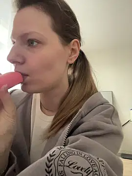 MaryHiggins online show from 25, 4, 2026