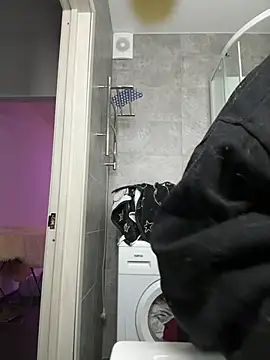 B Ratz online show from 20, 2, 2025