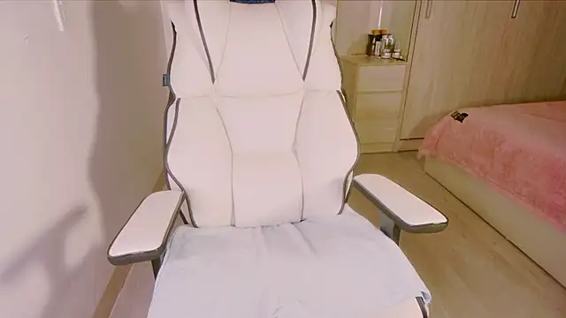 Girl  Funny online show from 9, 2, 2025