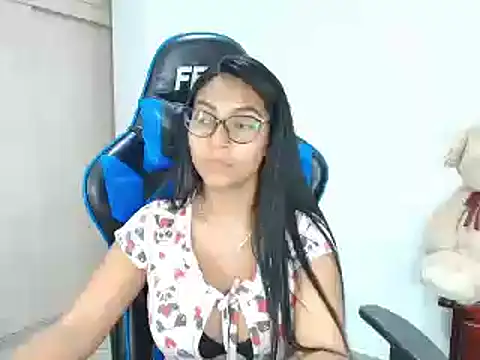 sophiax-x online show from 15, 3, 2025