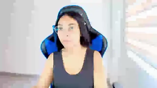 sophiax-x online show from 20, 4, 2026