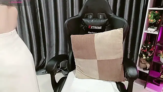 Yuki-yio online show from 26, 2, 2026