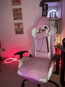 Snapshot of Emma_Wish chatting on 20, 11, 2025 Emma Wish online show from 20, 11, 2025