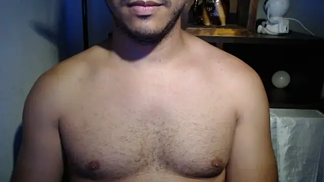 Snapshot of thommerxxx chatting on 11, 6, 2026 thommerxxx online show from 11, 6, 2026