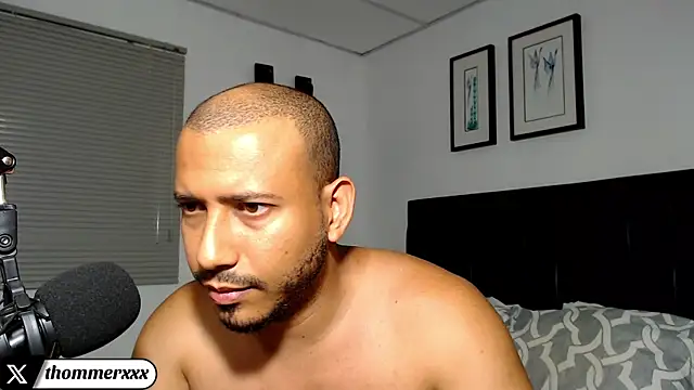 Snapshot of thommerxxx chatting on 1, 8, 2026 thommerxxx online show from 1, 8, 2026