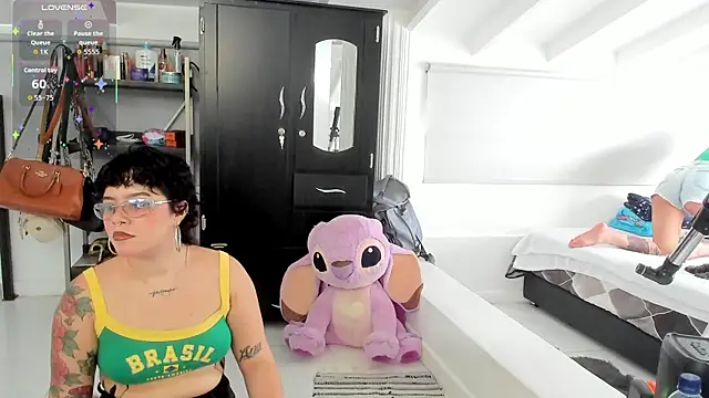 Amy art online show from 24, 4, 2026