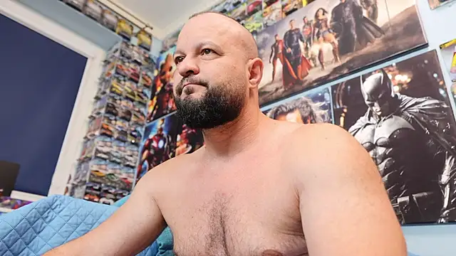 Muscle Bear online show from 17, 7, 2026