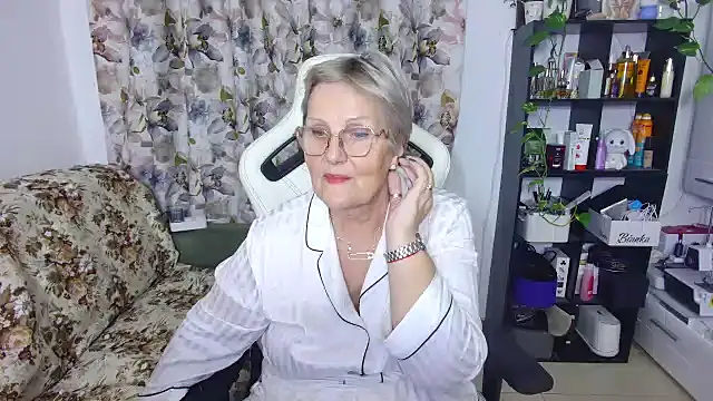 Selenna57 online show from 25, 2, 2025