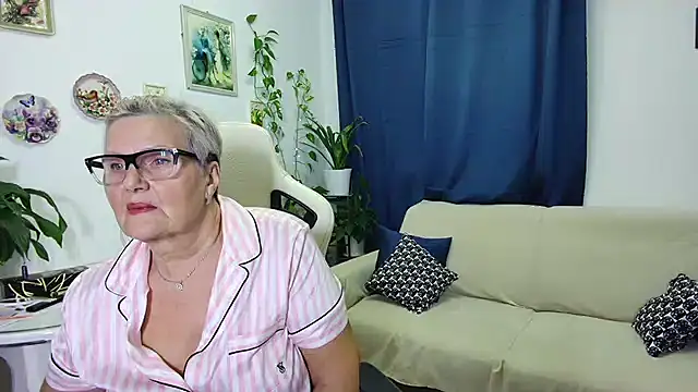 Selenna57 online show from 5, 12, 2025