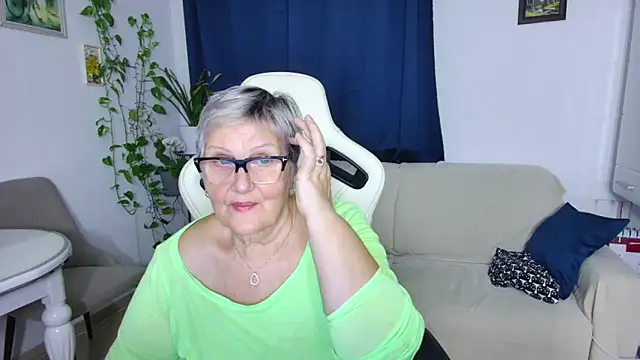 Selenna57 online show from 11, 2, 2026