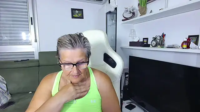 Selenna57 online show from 18, 6, 2026