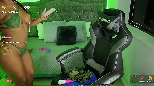 Snapshot of nashiira_ chatting on 10, 9, 2025 nashiira online show from 10, 9, 2025