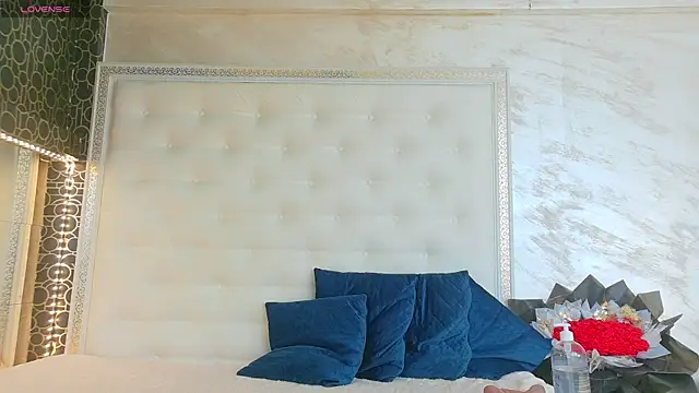 karissia online show from 27, 4, 2026