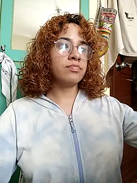 EmmaMelissa0521 online show from 19, 9, 2025