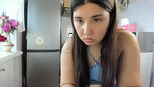 MiaMarrone online show from 16, 6, 2026