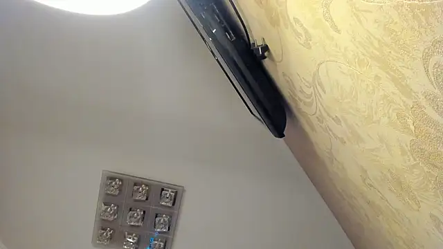 Diamond D  online show from 27, 4, 2026