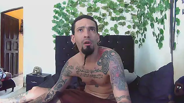 caribbeanlover1 online show from 20, 4, 2026