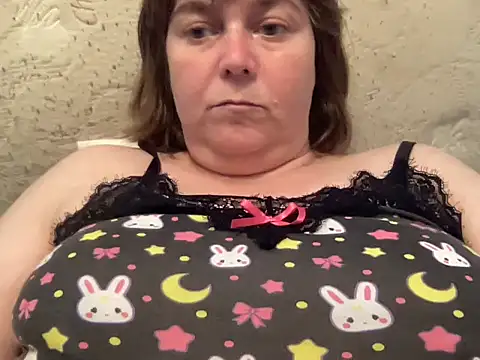 Snapshot of ParisNova chatting on 20, 9, 2025 ParisNova online show from 20, 9, 2025