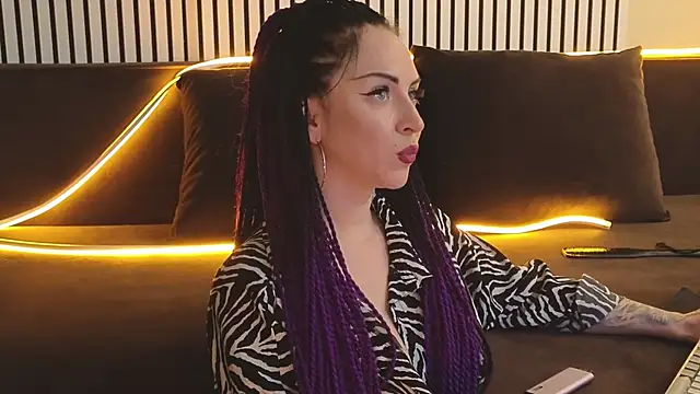 lily conor online show from 22, 3, 2025