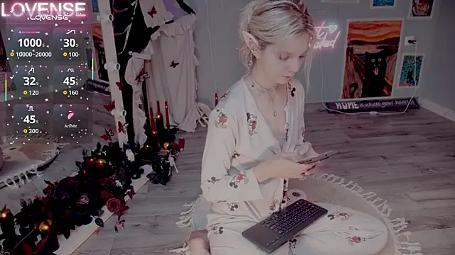 Careful i bite online show from 13, 11, 2025