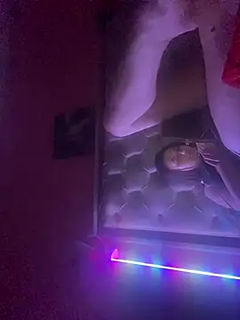 Flossy Vettie online show from 11, 3, 2025