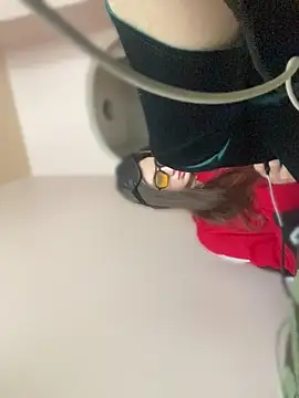 Flossy Vettie online show from 26, 4, 2026