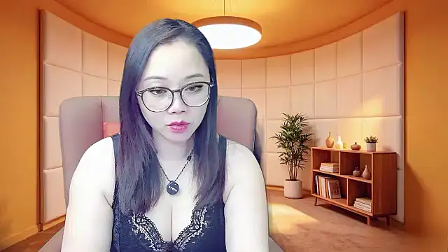 Giuliam online show from 19, 4, 2026