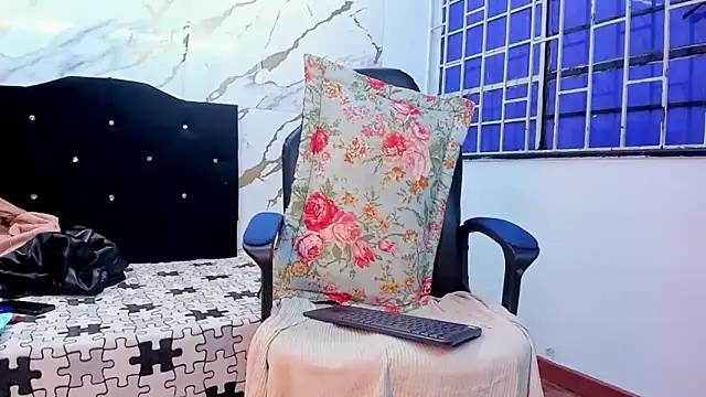 Snapshot of Lu_doll chatting on 19, 9, 2025 Lu doll online show from 19, 9, 2025