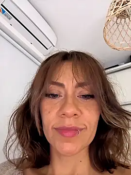 Snapshot of SamyJones9 chatting on 16, 11, 2025 SamyJones9 online show from 16, 11, 2025