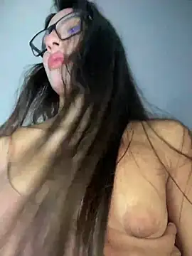 Snapshot of DulceLenns chatting on 17, 3, 2025 DulceLenns online show from 17, 3, 2025