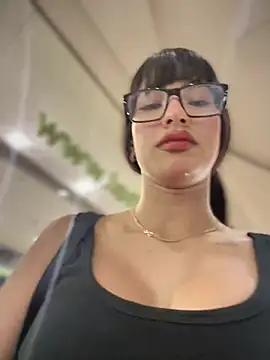 Snapshot of DulceLenns chatting on 20, 3, 2025 DulceLenns online show from 20, 3, 2025