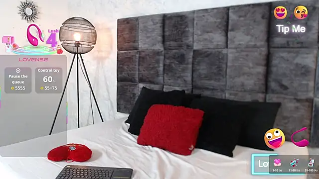 Snapshot of SusanRodriguez_ chatting on 7, 10, 2025 SusanRodriguez online show from 7, 10, 2025