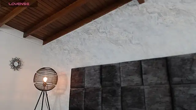 Snapshot of SusanRodriguez_ chatting on 8, 10, 2025 SusanRodriguez online show from 8, 10, 2025