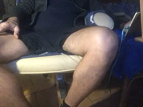 Snapshot of translove chatting on 12, 1, 2025 translove online show from 12, 1, 2025