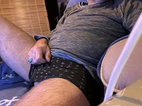 Snapshot of translove chatting on 3, 10, 2025 translove online show from 3, 10, 2025