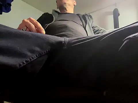 Snapshot of translove chatting on 18, 10, 2025 translove online show from 18, 10, 2025