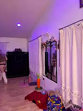 ScarletCallings420 online show from 8, 1, 2025