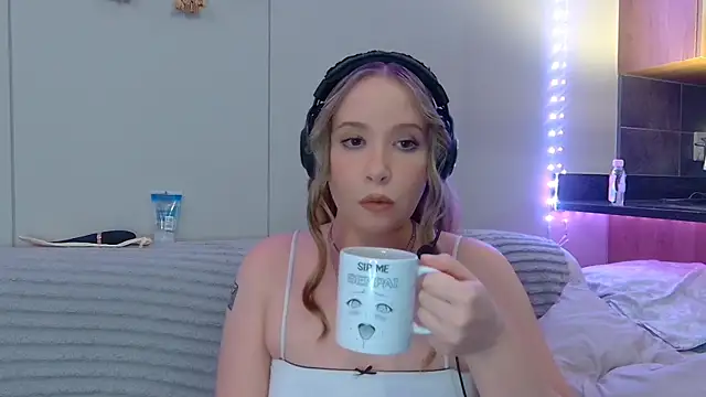 ScarletCarnal online show from 12, 3, 2025