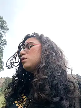 Simone Miller online show from 3, 2, 2025