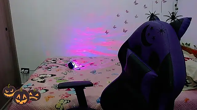 OriannaDomenechi online show from 7, 10, 2025